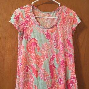Lilly Pulitzer tee